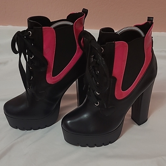 pazzle Shoes - Pazzle womens neon lace up pull on lug sole platform booties size 7.5 kalea-1
